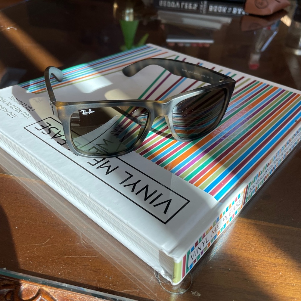 Brand New Ray Ban “Justin” sunglasses
